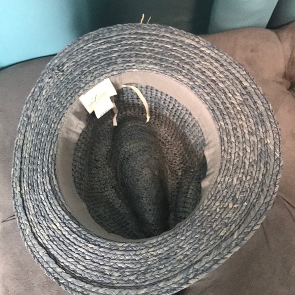 Stylish summer hat - Picture 2 of 4